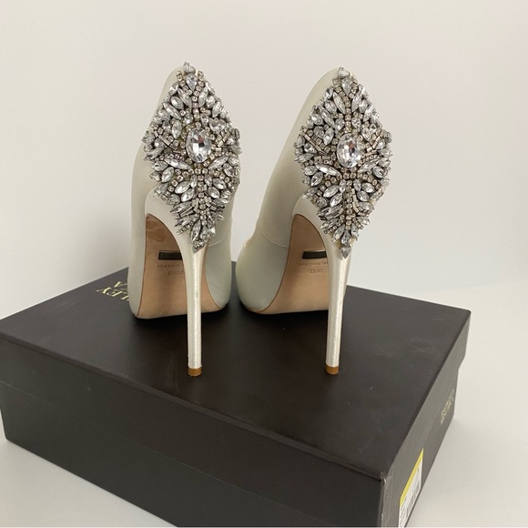 Badgley Mischka Kiara Bridal Pumps 8.5 White Satin | Crystal Heel Peep Toe Shoes - Picture 10 of 16